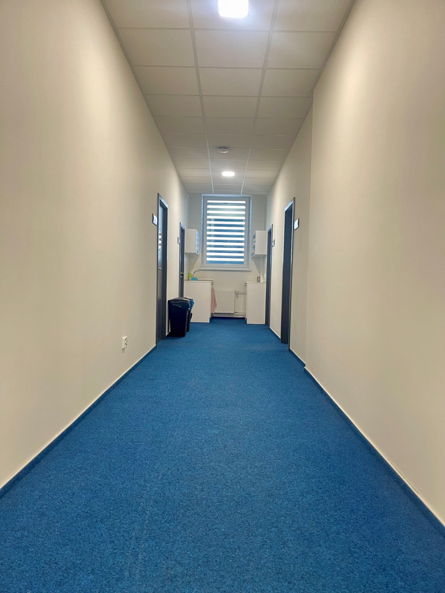 Pronájem kanceláře Zlín-Louky, 40 m² – fotografie nemovitosti